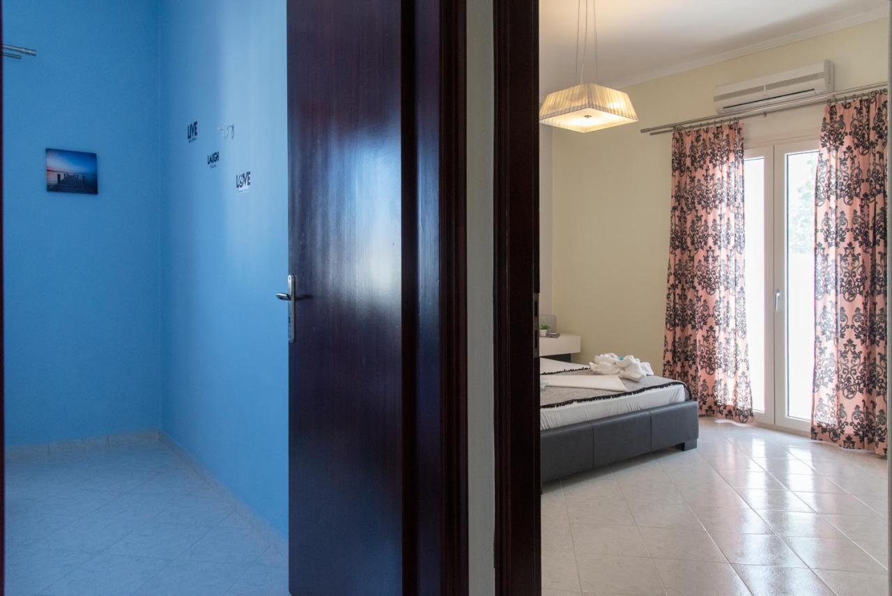 Вілла Port View House Parasporos Екстер'єр фото