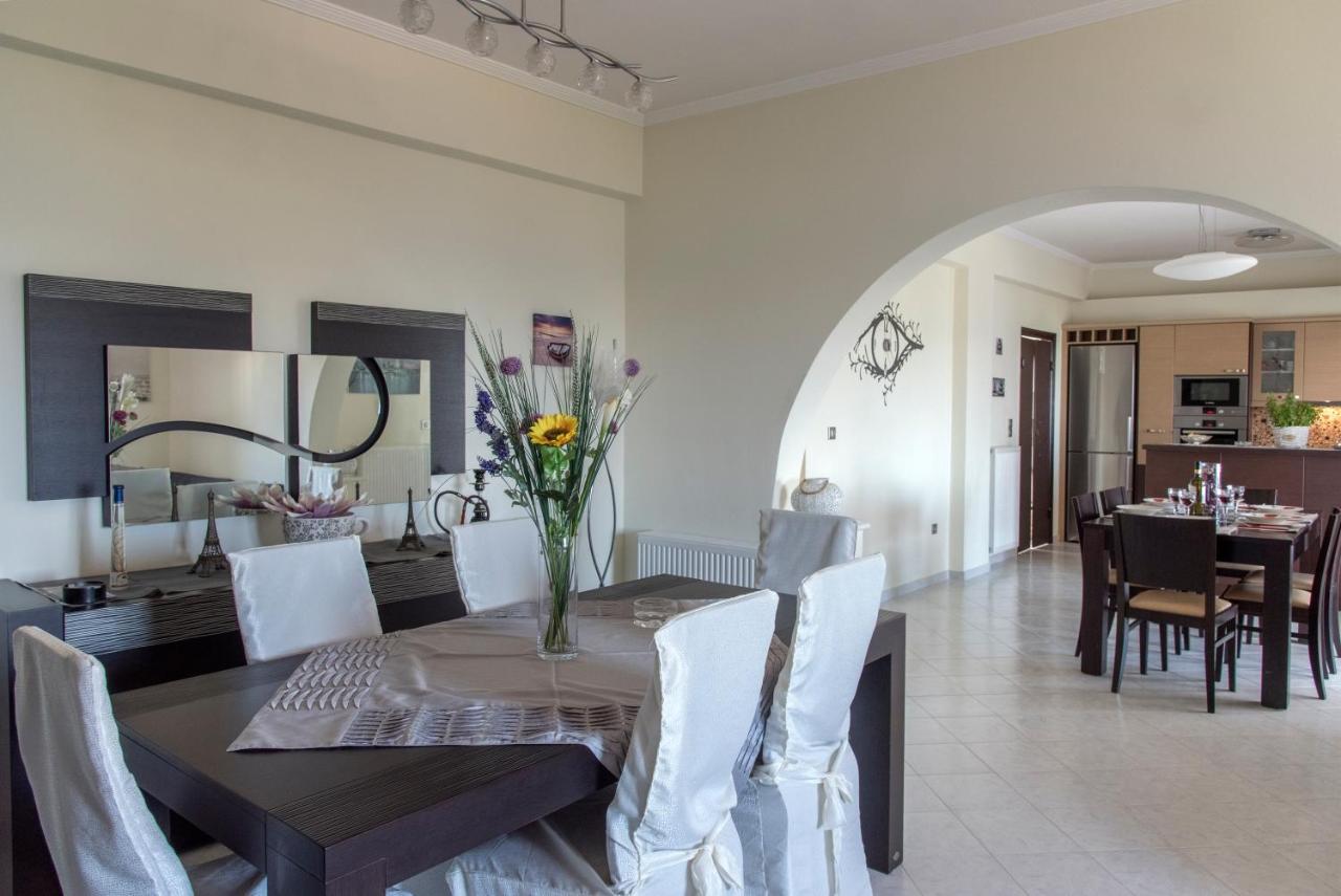 Вілла Port View House Parasporos Екстер'єр фото